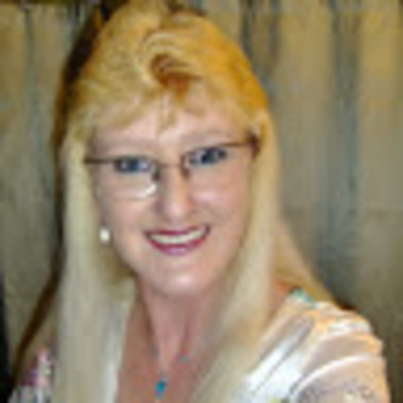 Meet your Posher, Dawn - Picture 2 of 2